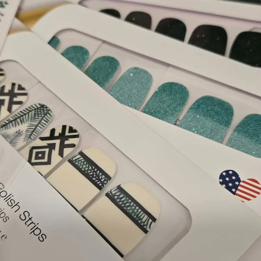 Color Street Green Press On Nail Bundle